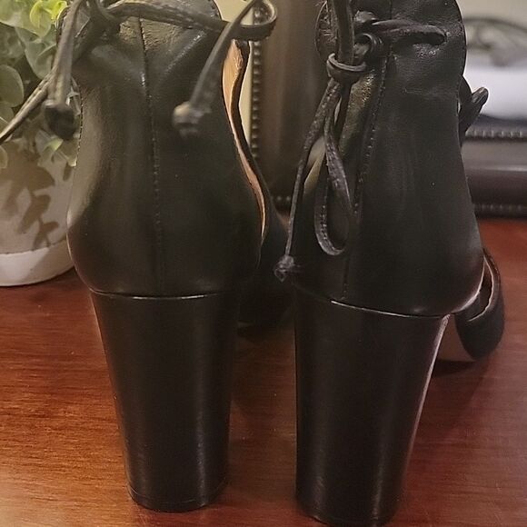 Rachel Zoe Black Suede Heels Sz 9 - Picture 5 of 9